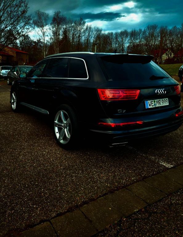 Q7