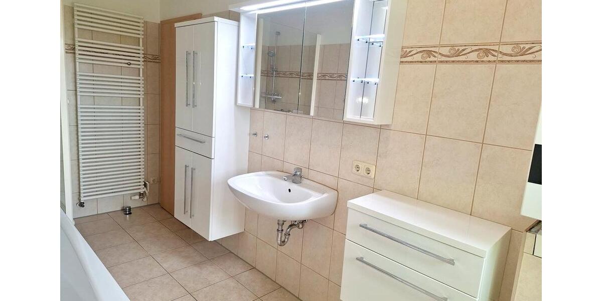 Etagenwohnung Erfurt Johannesvorstadt - 3 Zimmer, 89 m&sup2;, 1.068&euro; | Angebot:26648808