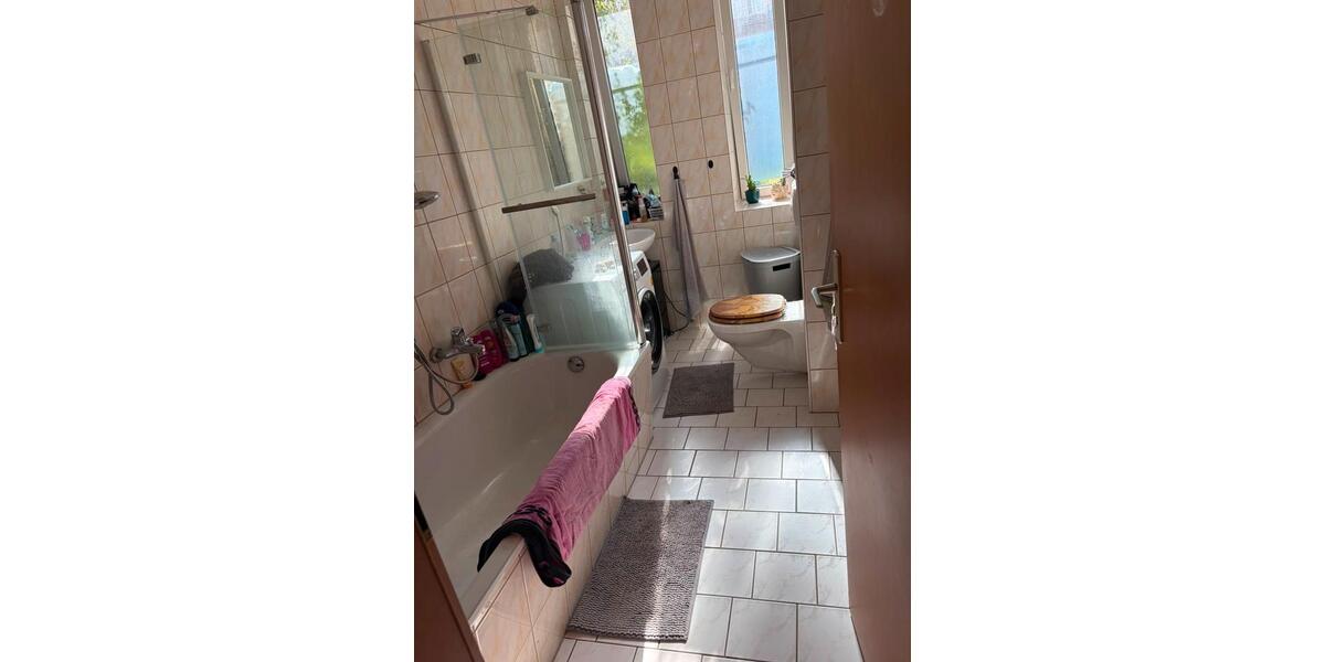 Erdgeschoßwohnung Gotha - 4 Zimmer, 89 m&sup2;, 534&euro; | Angebot:27650796