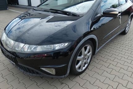 Honda Civic 209.000 km 2.490 &euro; Erfurt 99087