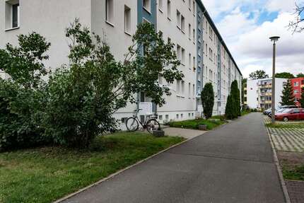 Wohnung zum Mieten in Stadtilm 297,19 € 48.8 m² 2 zimmer