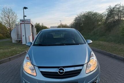 Opel Corsa 111.000 km 2.200 &euro; Gotha 99867