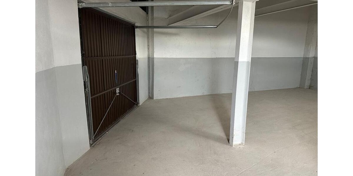 Garagen / Stellplätze Am Ettersberg - 12.345&euro; | Angebot:24117772