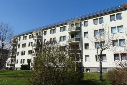 Komfortabel wohnen: Frisch renovierte Etagenwohnung mit guter Verkehrsanbindung 2 zimmer