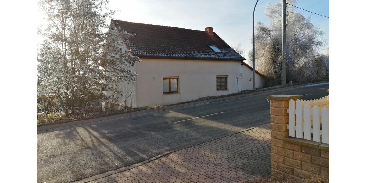 Einfamilienhaus Straußfurt - 6 Zimmer, 140 m&sup2;, 140.000&euro; | Angebot:26360226