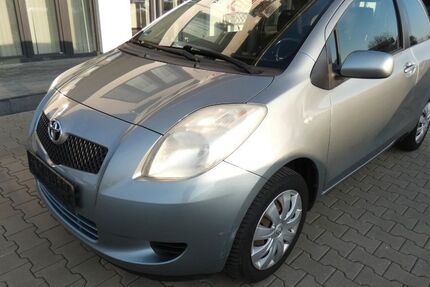 Toyota Yaris 149.000 km 1.490 &euro; Erfurt 99087