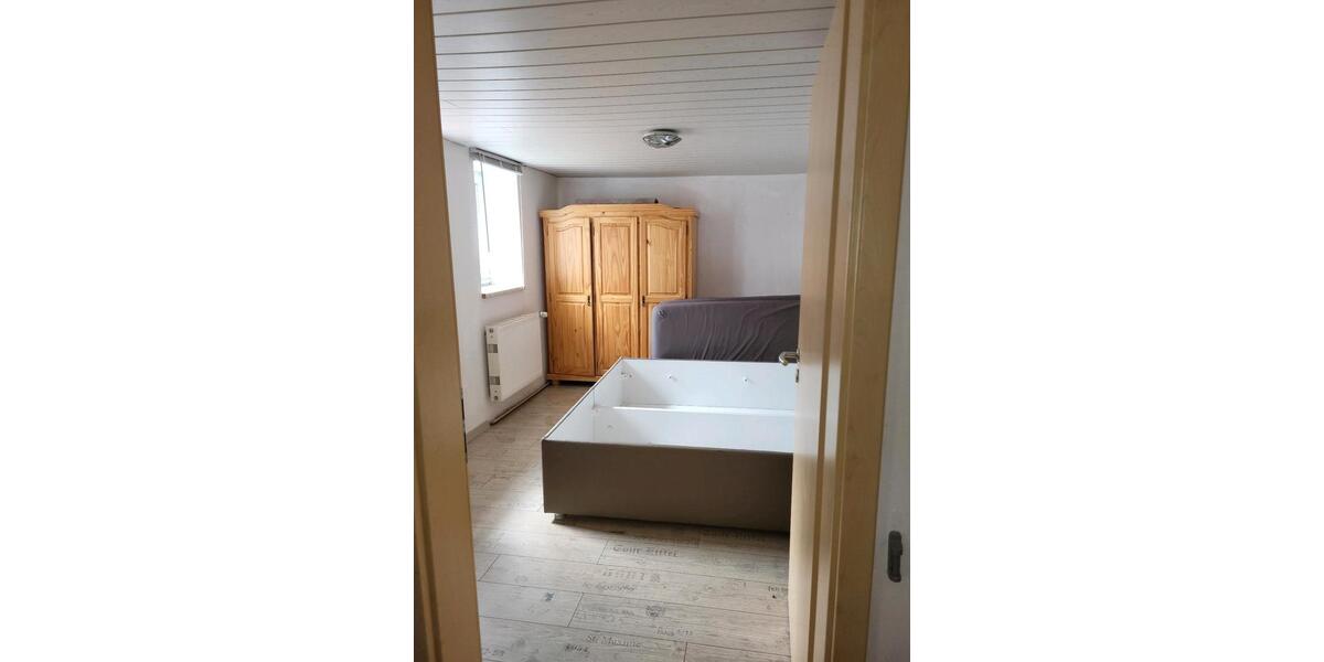 Einfamilienhaus Greußen - 4 Zimmer, 120 m&sup2;, 160.000&euro; | Angebot:27018010