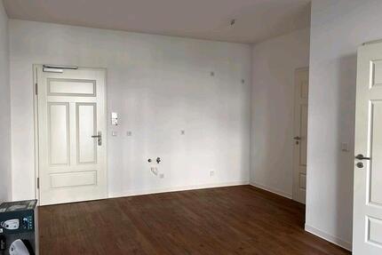 2 Zimmer Wohnung - zucht Nachmieter 2 zimmer