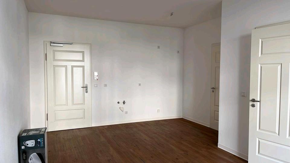 2 Zimmer Wohnung - zucht Nachmieter zimmer