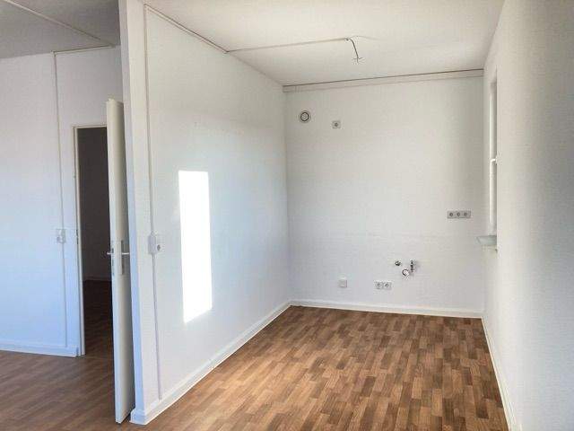 Etagenwohnung Gotha Gotha West - 3 Zimmer, 71 m&sup2;, 425&euro; | Angebot:24450842