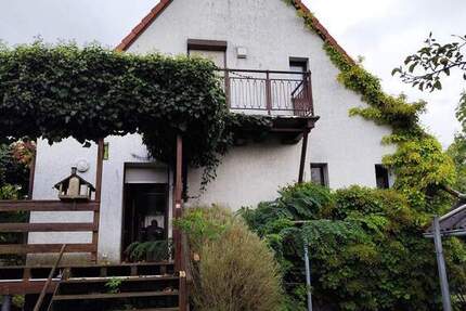 Kleines freistehendes EFH auf großem Grundstück 3 zimmer