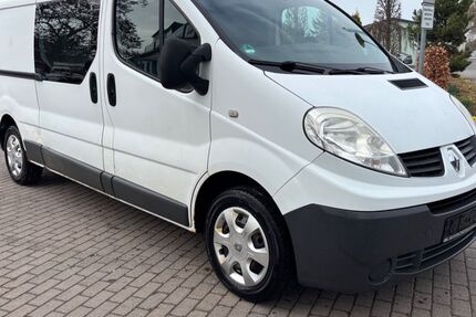 Renault Trafic 173.600 km 3.700 &euro; Erfurt 99085
