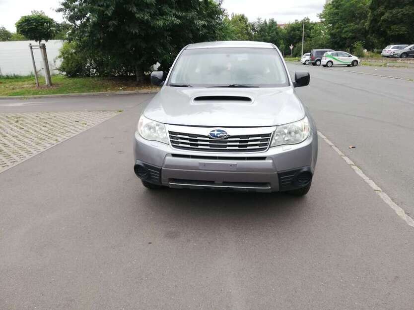 Subaru Forester 256.905 km 2.650 € Erfurt 99084