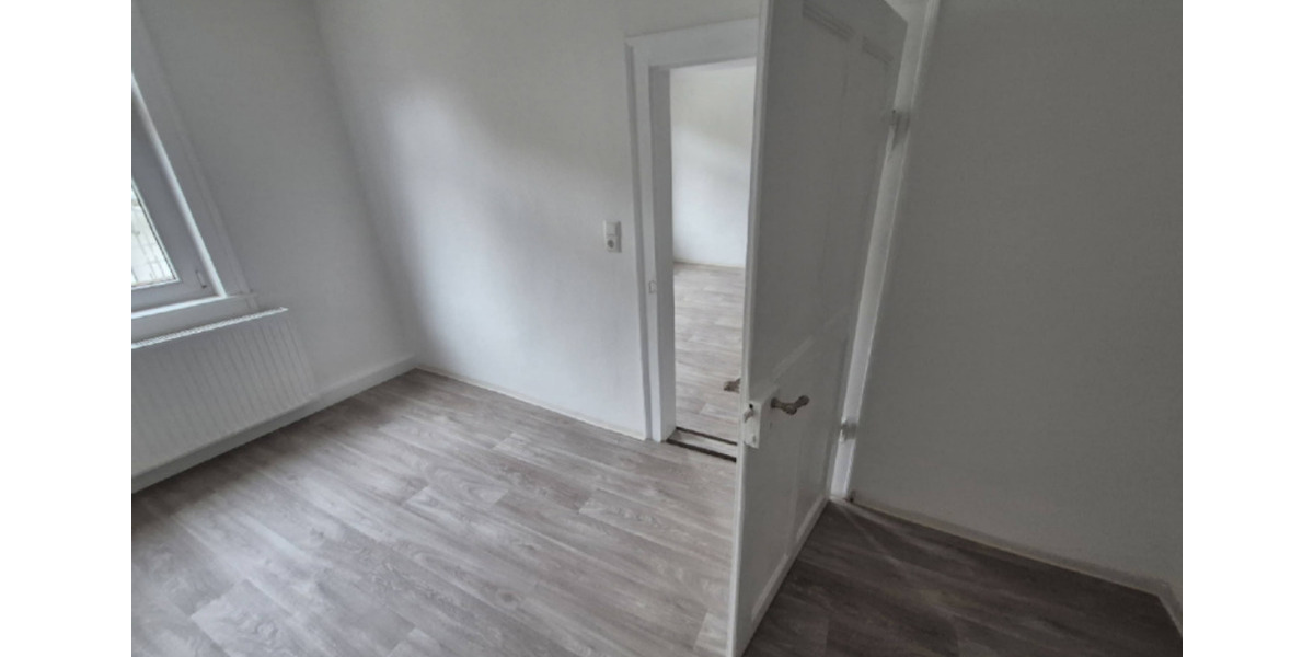 Etagenwohnung Ohrdruf - 3 Zimmer, 70 m&sup2;, 500&euro; | Angebot:22989592