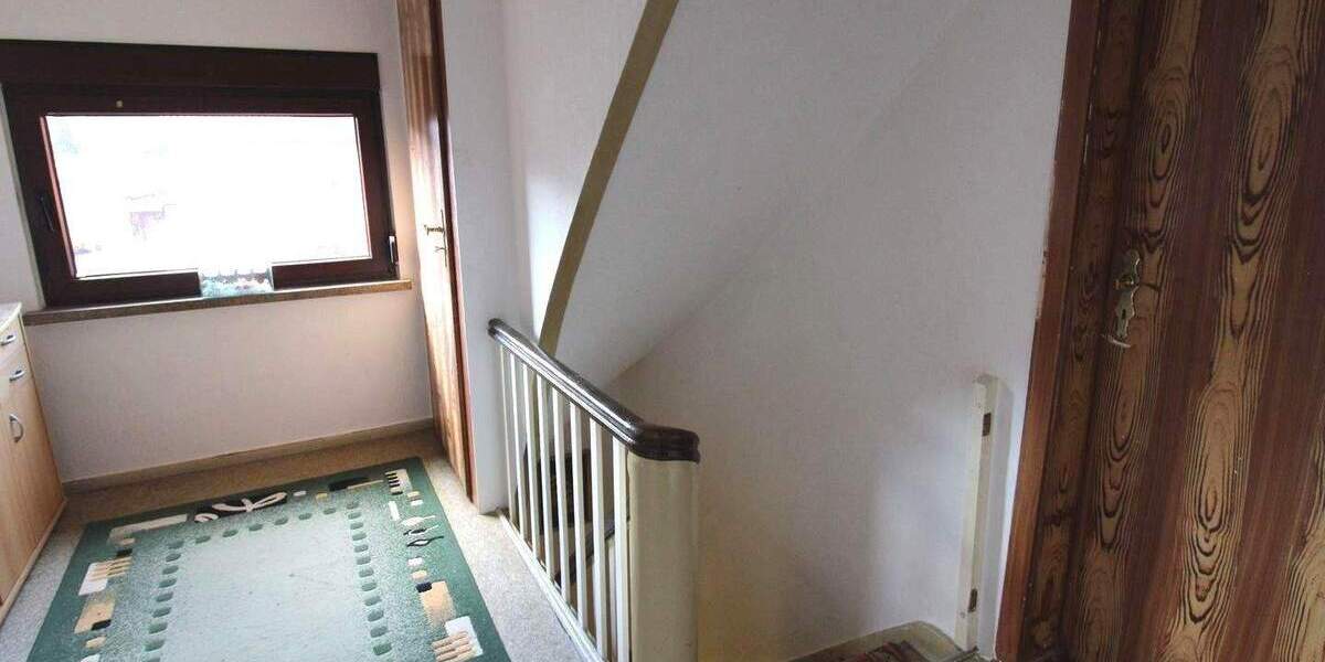 Mehrfamilienhaus, Wohnhaus Tonna Burgtonna - 9 Zimmer, 280 m&sup2;, 245.000&euro; | Angebot:26556935