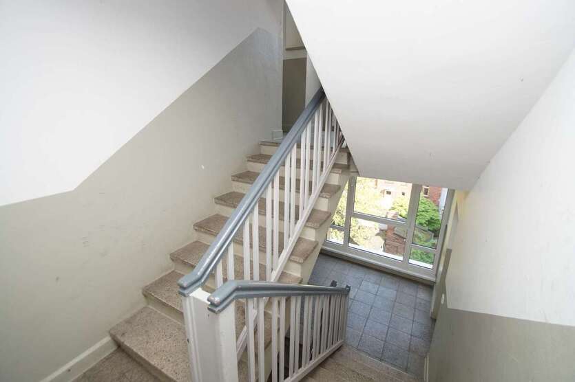 Provisionsfrei! 2-Zi.-Wohnung mit Wintergarten im Herzen von Erfurt! fast 5% Rendite möglich 2 zimmer