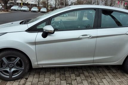 Ford Fiesta 67.000 km 8.500 &euro; Erfurt 99096