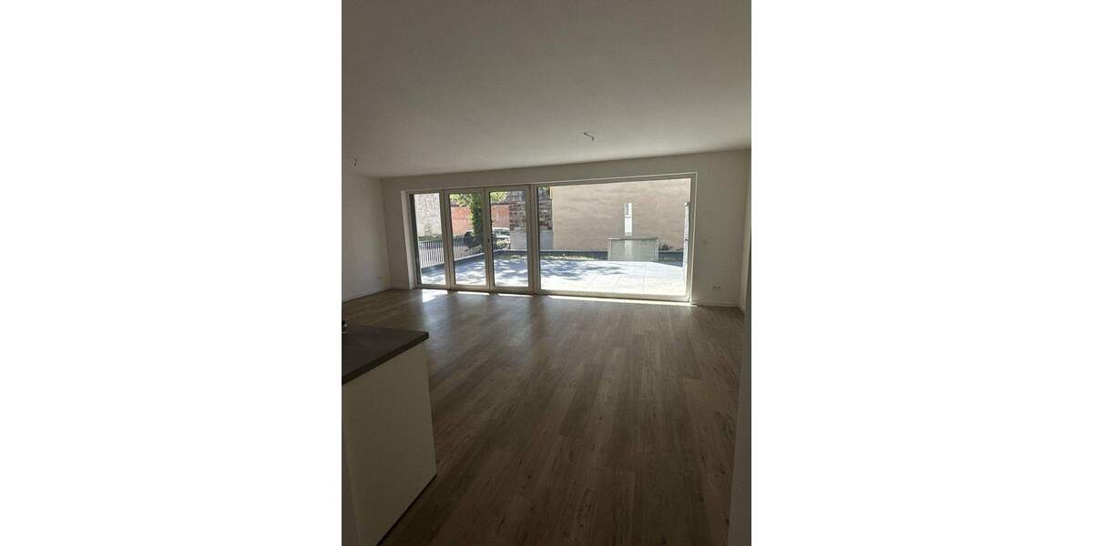 Etagenwohnung Gotha Gotha Nord - 3 Zimmer, 101 m&sup2;, 1.000&euro; | Angebot:24323446