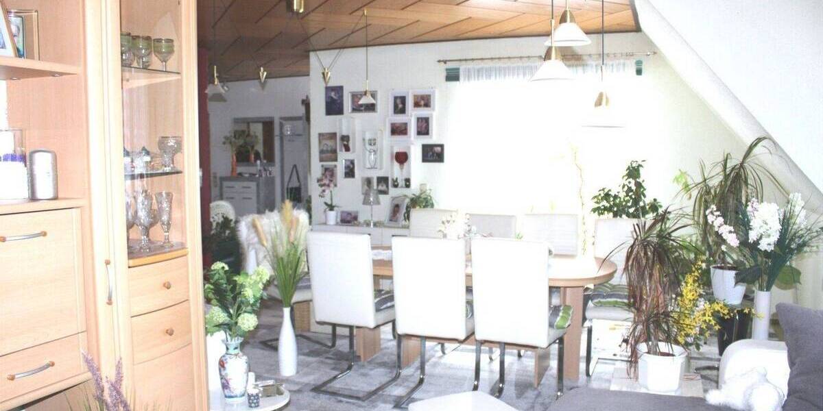 Mehrfamilienhaus, Wohnhaus Herbsleben - 6 Zimmer, 194 m&sup2;, 360.000&euro; | Angebot:25704598