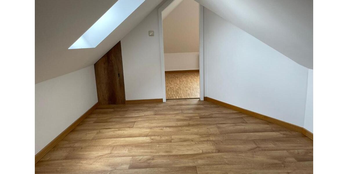 Maisonettenwohnung Erfurt Daberstedt - 4 Zimmer, 101 m&sup2;, 1.310&euro; | Angebot:25120809