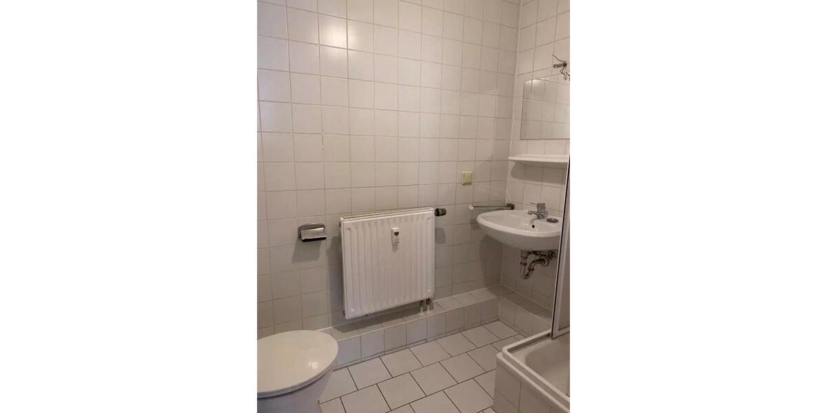 Etagenwohnung Erfurt Johannesplatz - 1 Zimmer, 35 m&sup2;, 330&euro; | Angebot:26647263