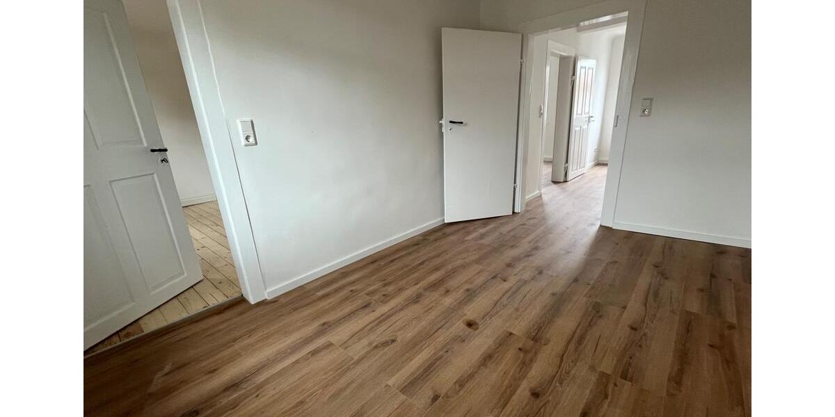 Etagenwohnung Gotha - 2.5 Zimmer, 48 m&sup2;, 460&euro; | Angebot:25570906