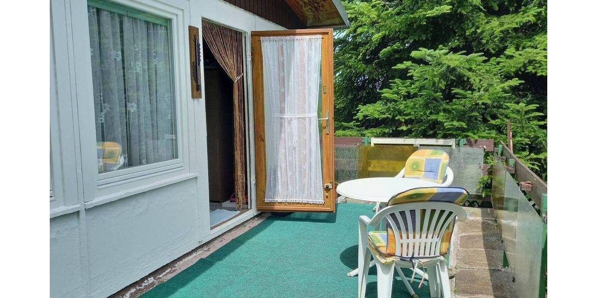 Grüne Oase vor den Toren der Stadt. Ganzjährig nutzbares Freizeitgrundstück am Erfurter Stadtrand. zimmer