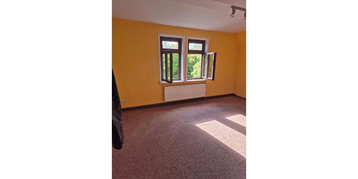 Etagenwohnung Ohrdruf - 3 Zimmer, 80 m&sup2;, 65.000&euro; | Angebot:25287310