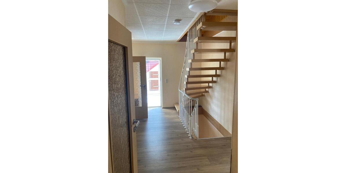 Einfamilienhaus Kranichfeld - 7 Zimmer, 160 m&sup2;, 248.000&euro; | Angebot:24357405