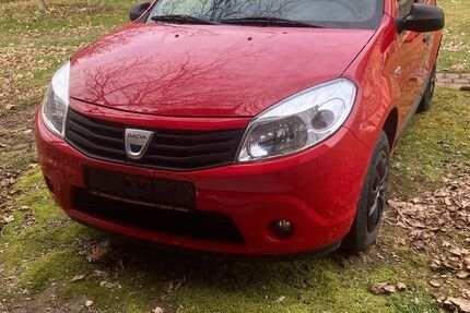 Dacia Sandero 82.000 km 3.000 &euro; Blankenhain 99444