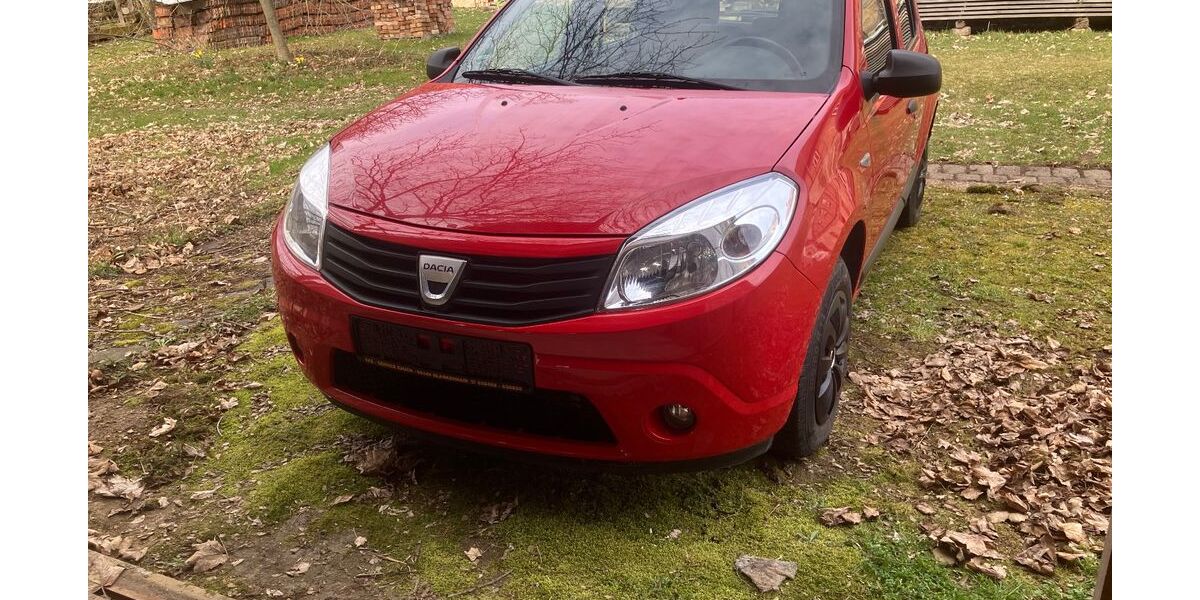 Dacia Sandero 82.000 km 3.000 &euro; Blankenhain 99444