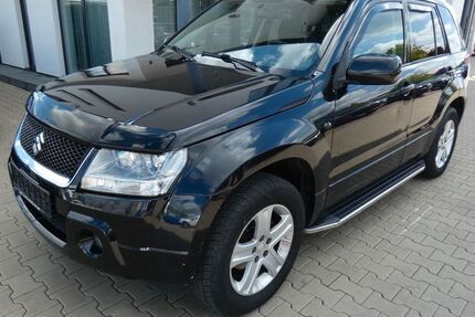 Suzuki Grand Vitara 234.000 km 3.190 € Erfurt 99087