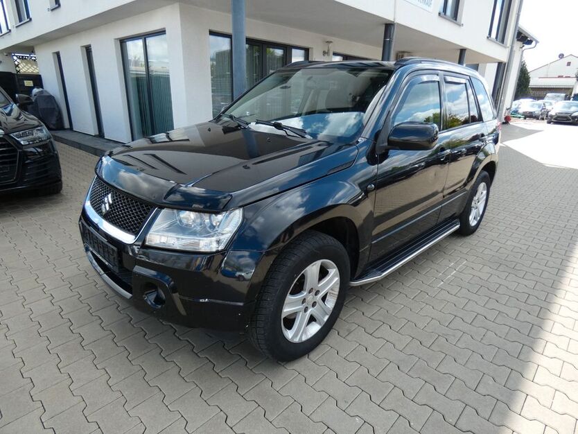 Suzuki Grand Vitara 234.000 km 3.190 € Erfurt 99087
