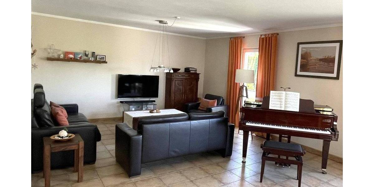 Einfamilienhaus Arnstadt - 5 Zimmer, 130 m&sup2;, 489.000&euro; | Angebot:26875123