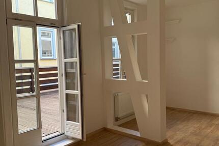 Wohnung Erfurt - 5 Zimmer, 140 m&sup2;, 2.100&euro; | Angebot:26039468