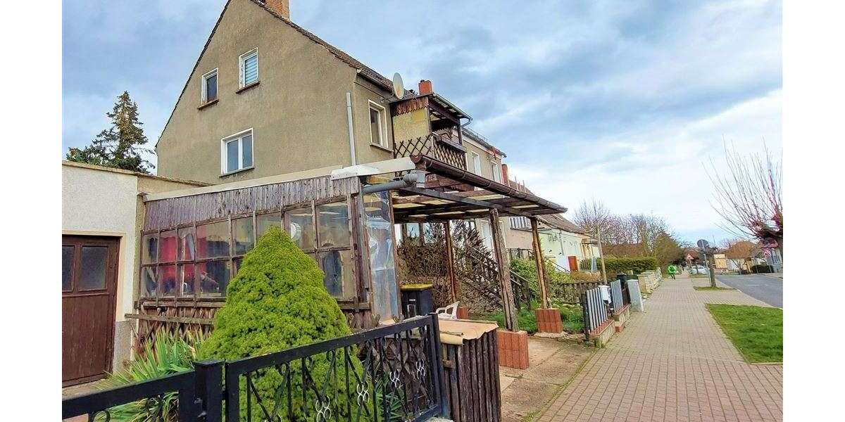 Einfamilienhaus Greußen - 8 Zimmer, 150 m&sup2;, 84.000&euro; | Angebot:19215243