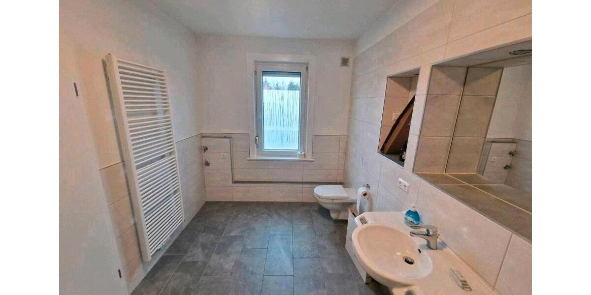 Einfamilienhaus Gotha - 15 Zimmer, 190 m&sup2;, 220.000&euro; | Angebot:26086705