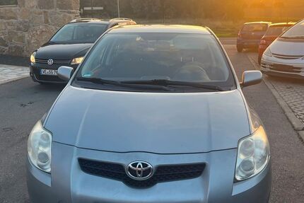 Toyota Auris 243.000 km 2.100 &euro; Vollersroda 99438