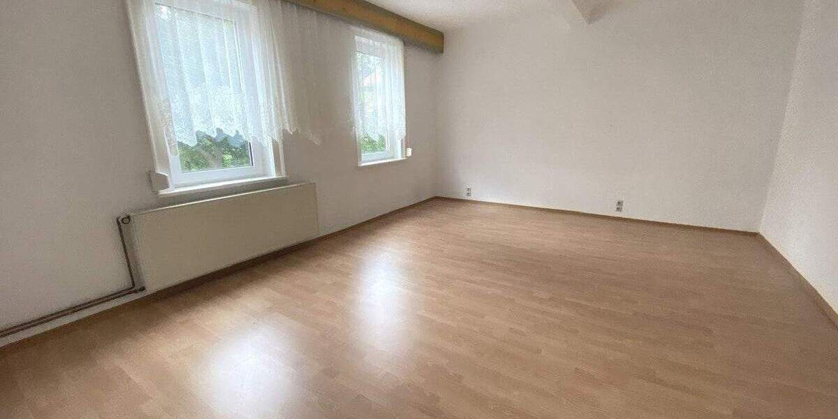 Einfamilienhaus Gotha - 4 Zimmer, 132 m&sup2;, 110.000&euro; | Angebot:25836204