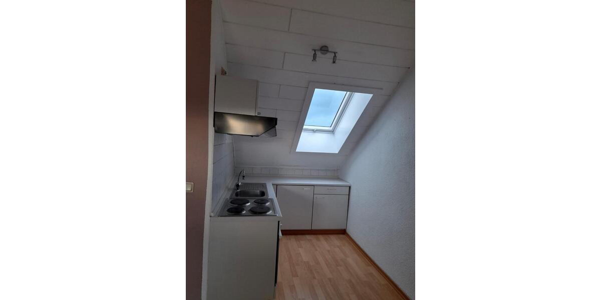 Dachgeschoßwohnung Drei Gleichen - 1 Zimmer, 44 m&sup2;, 36.000&euro; | Angebot:23190985