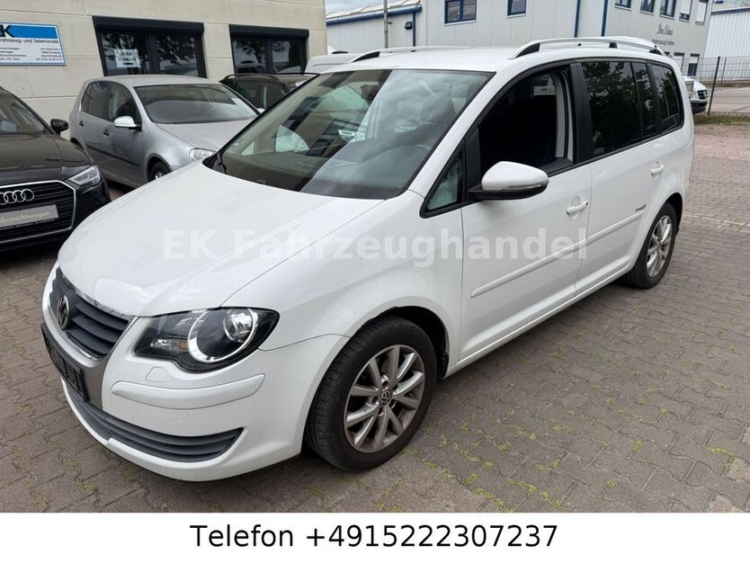 VW Touran 143.809 km 3.499 € Emleben 99869