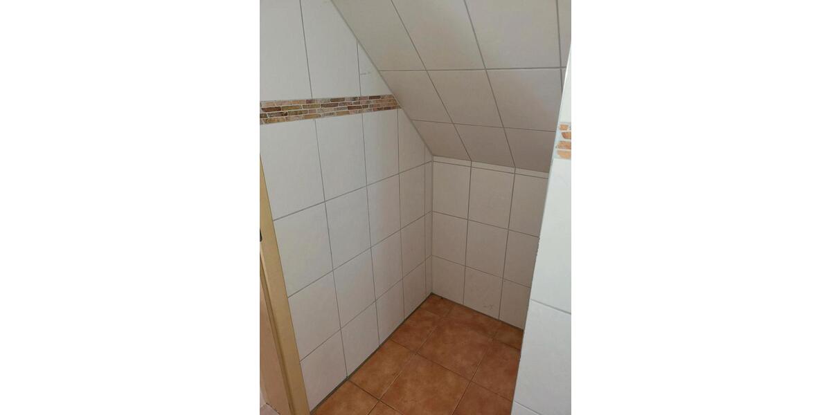 Einfamilienhaus Greußen - 4 Zimmer, 120 m&sup2;, 160.000&euro; | Angebot:27018010