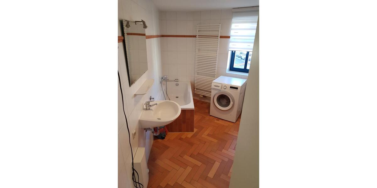 Etagenwohnung Drei Gleichen - 2 Zimmer, 78 m&sup2;, 690&euro; | Angebot:24715822