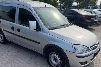 Opel Combo 174.500 km 1.499 € Gotha 99867