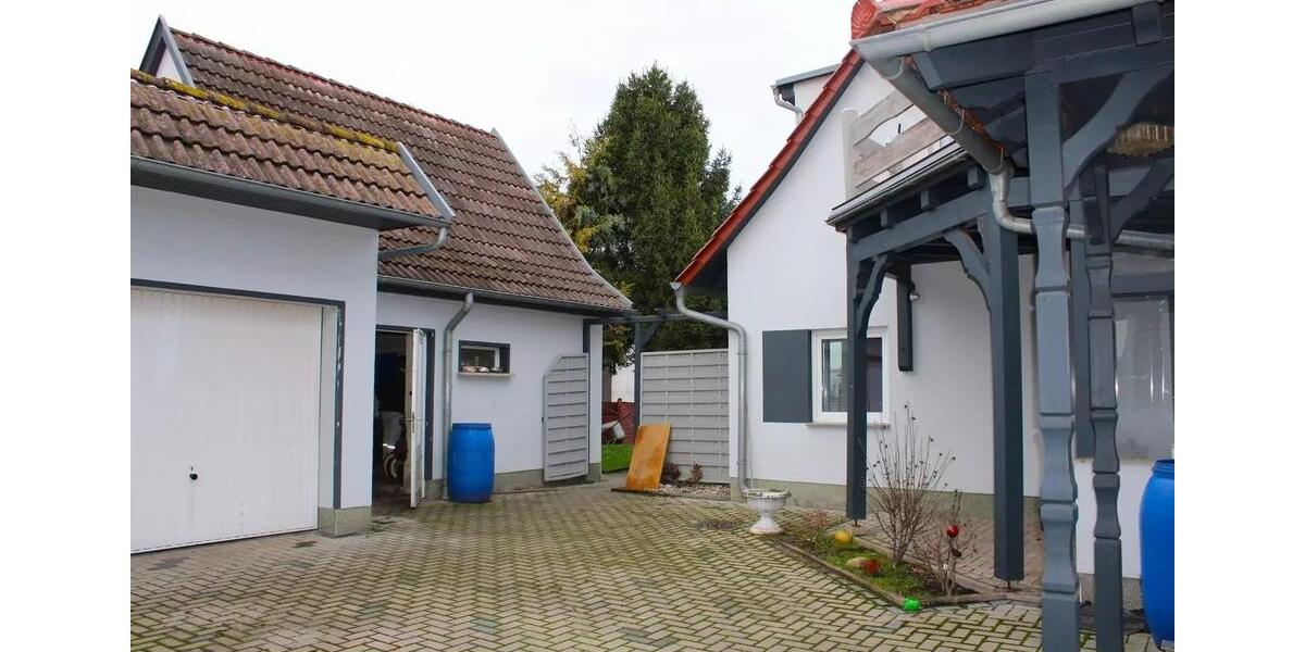 Erdgeschoßwohnung Herbsleben - 4 Zimmer, 103 m&sup2;, 180.000&euro; | Angebot:26764817