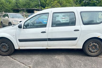 Dacia Logan 105.000 km 1.199 &euro; Gotha 99867
