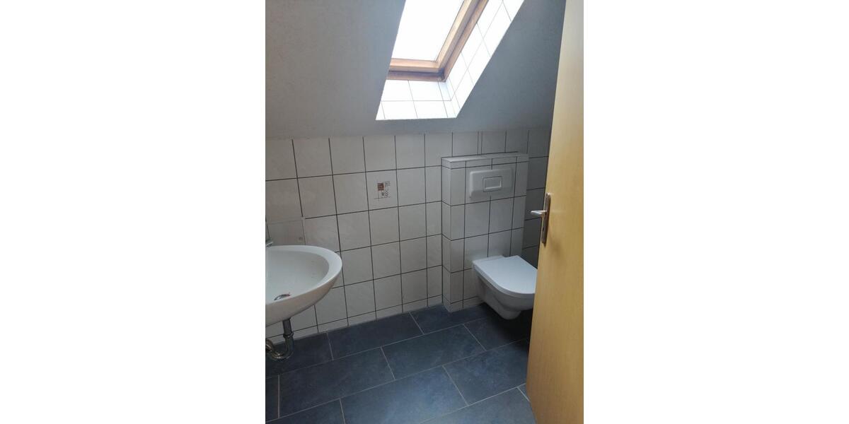 Einfamilienhaus Straußfurt - 6 Zimmer, 140 m&sup2;, 140.000&euro; | Angebot:26360226
