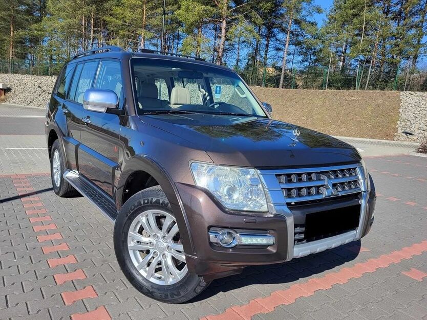 Mitsubishi Pajero 188.600 km 14.500 € Bad Langensalza 99947