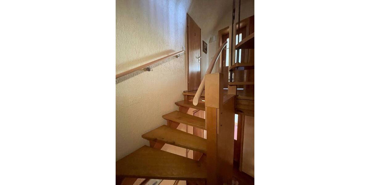 Reihenendhaus Gotha - 8 Zimmer, 167 m&sup2;, 370.000&euro; | Angebot:26731459