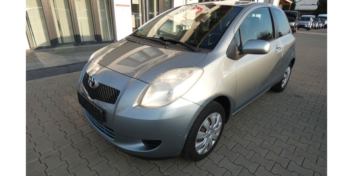 Toyota Yaris 149.000 km 1.490 &euro; Erfurt 99087